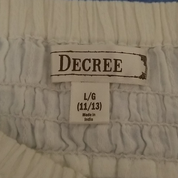 White mini skirt - Picture 2 of 4